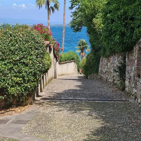 Fiore Del Garda Ντεζεντσάνο ντελ Γκάρντα